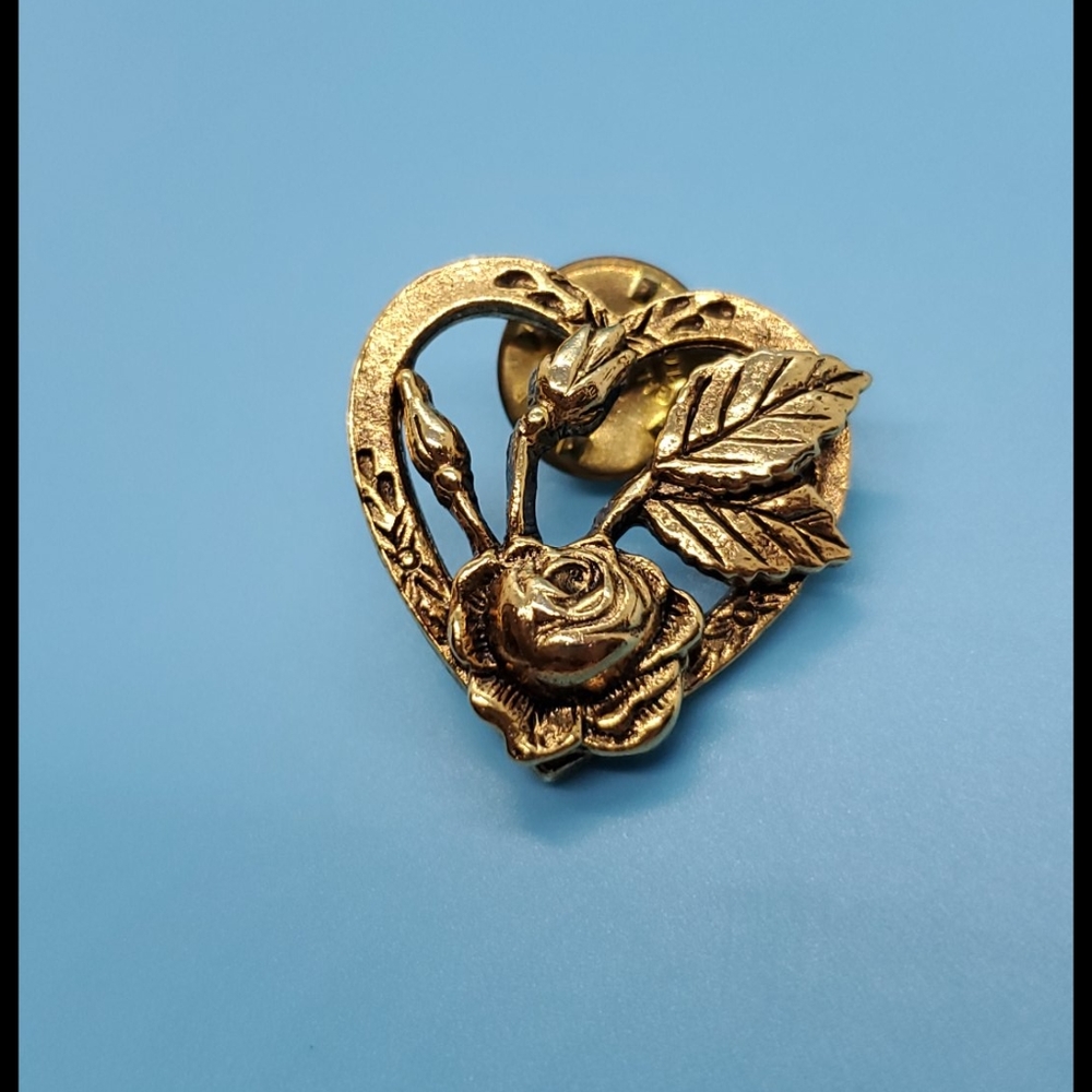 Rose inside a heart goldtone pinback lapel collar tie tac Valentine's Day Cupid - Picture 4 of 5